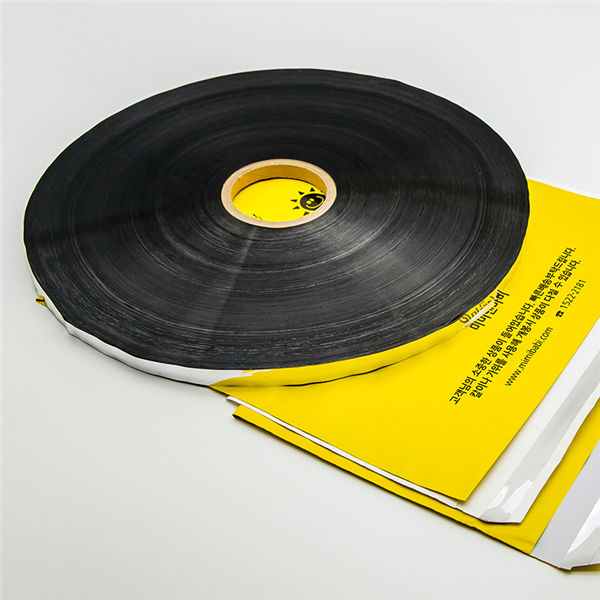 Starkt klistermärke för fast packning